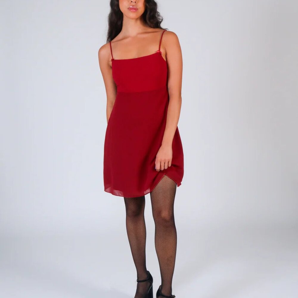 Tyler McGillivary XL Lyla two tone romantic red & burgundy dress limited edition - Picture 5 of 5